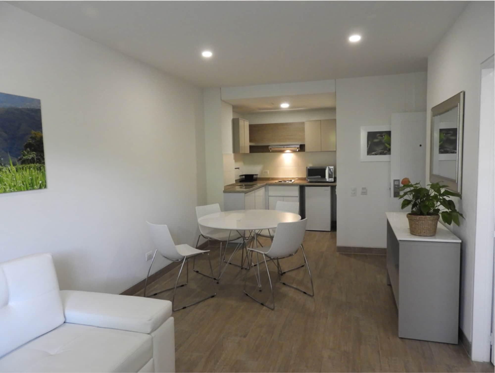 Park V Hotel & Suites Cali Bagian luar foto