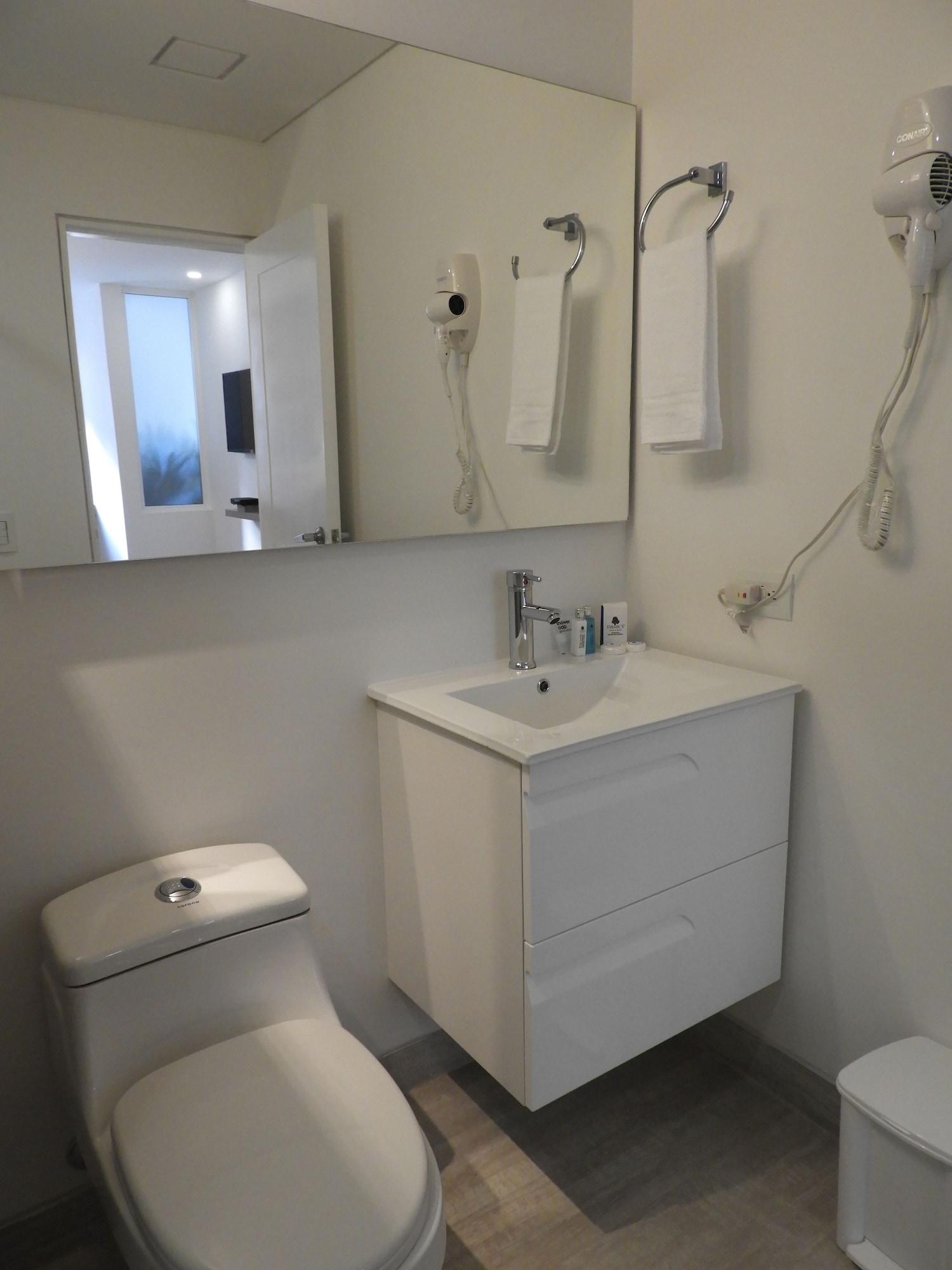 Park V Hotel & Suites Cali Bagian luar foto