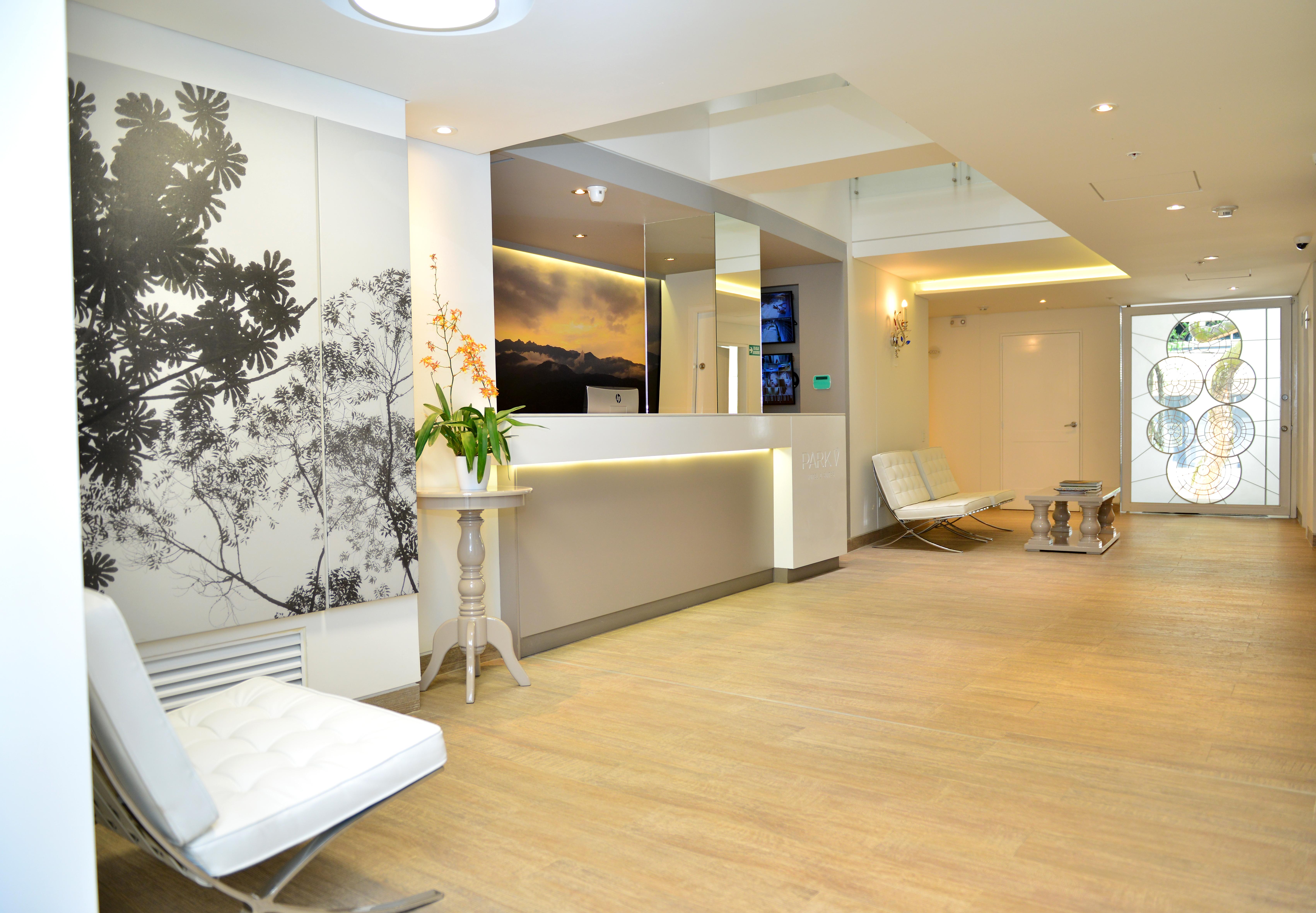 Park V Hotel & Suites Cali Bagian luar foto