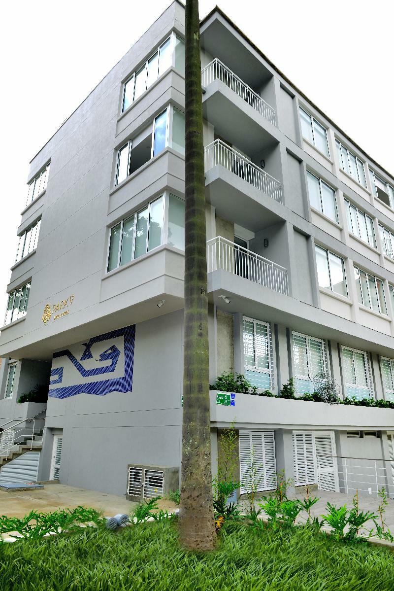 Park V Hotel & Suites Cali Bagian luar foto