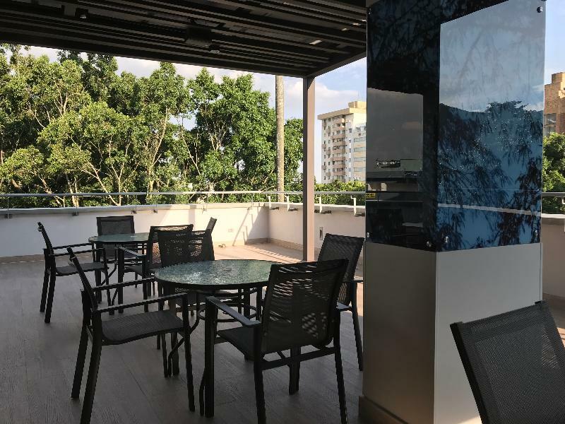 Park V Hotel & Suites Cali Bagian luar foto