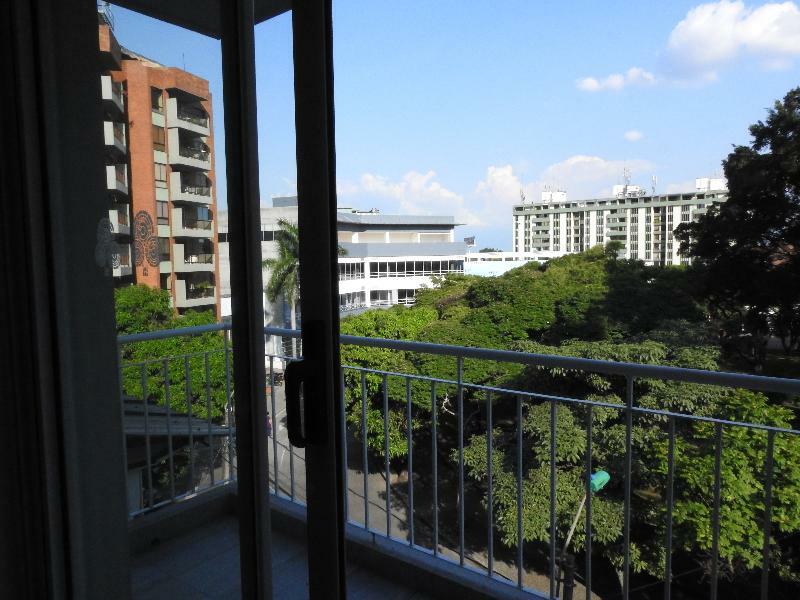 Park V Hotel & Suites Cali Bagian luar foto