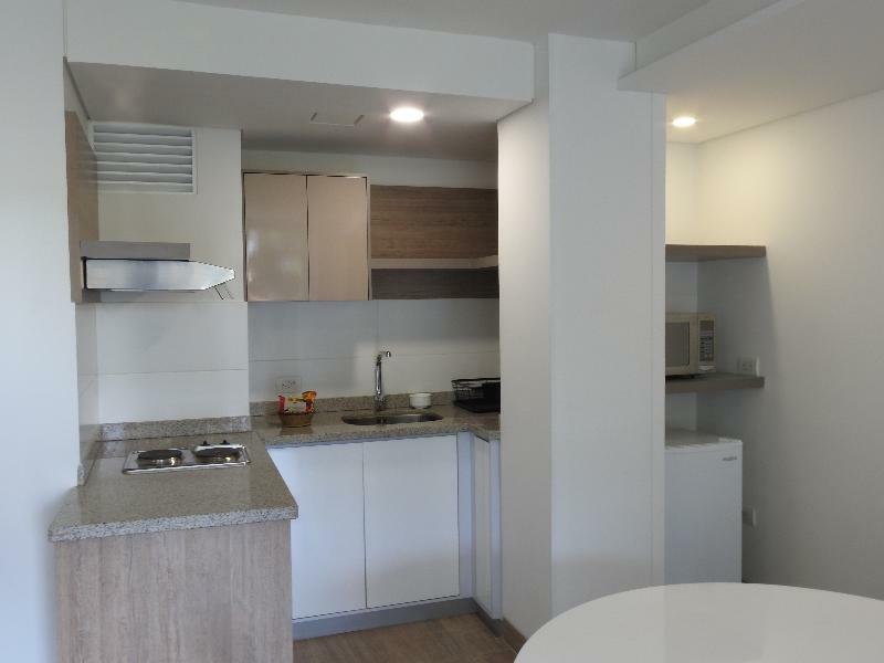 Park V Hotel & Suites Cali Bagian luar foto