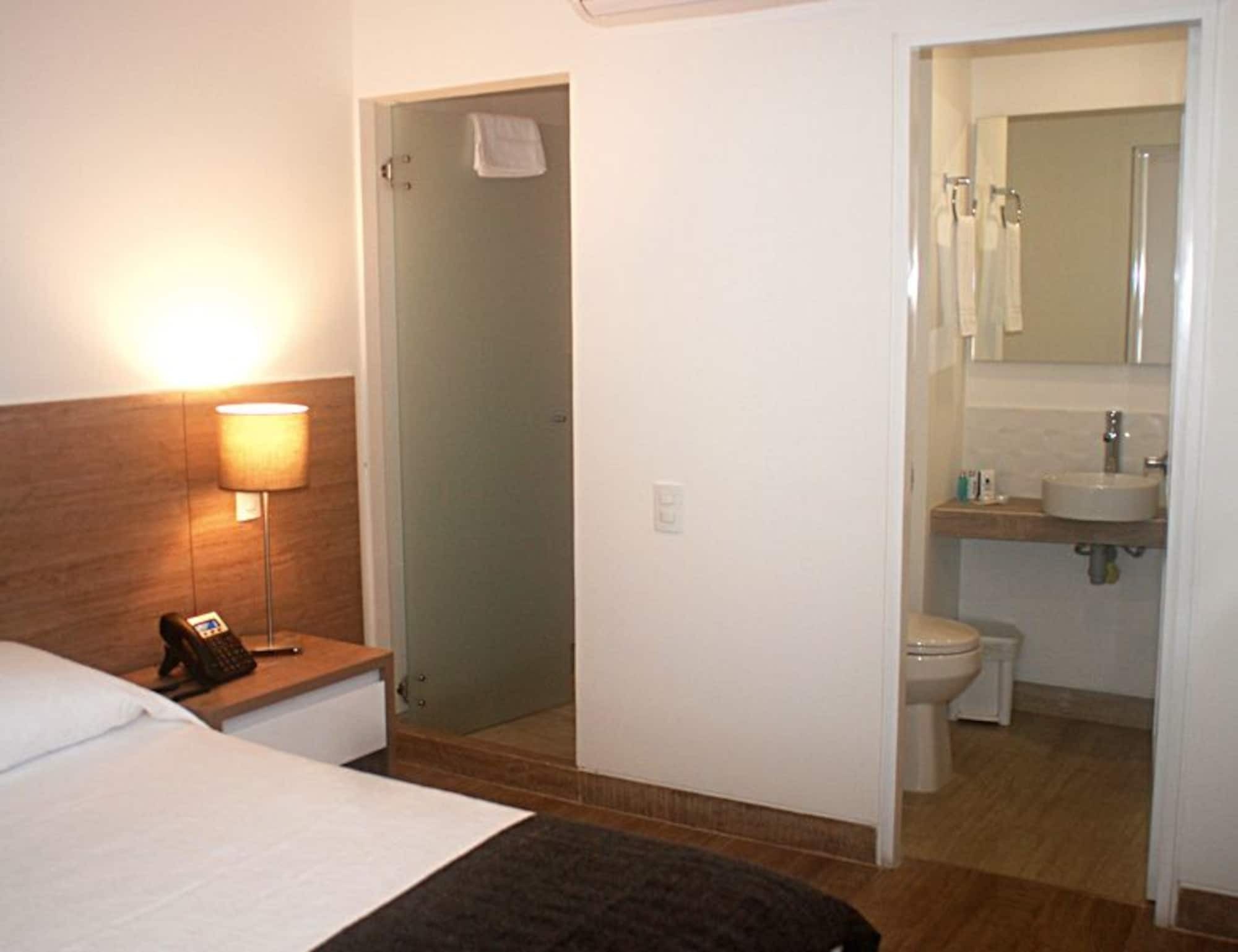 Park V Hotel & Suites Cali Bagian luar foto